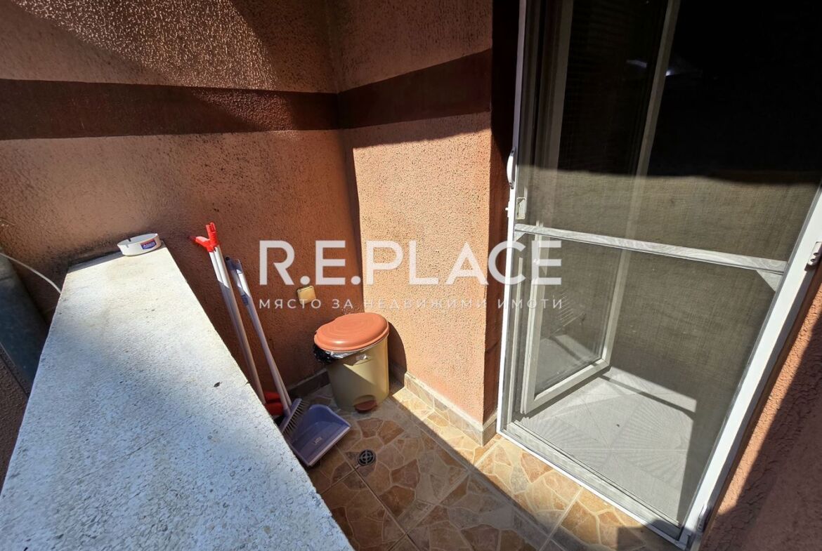 🏢 Двустаен апартамент с паркомясто – център, Варна (под Синият пазар)