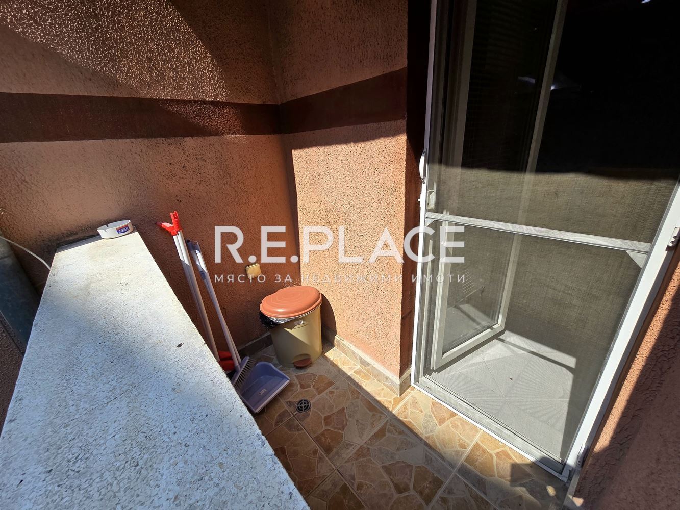 🏢 Двустаен апартамент с паркомясто – център, Варна (под Синият пазар)