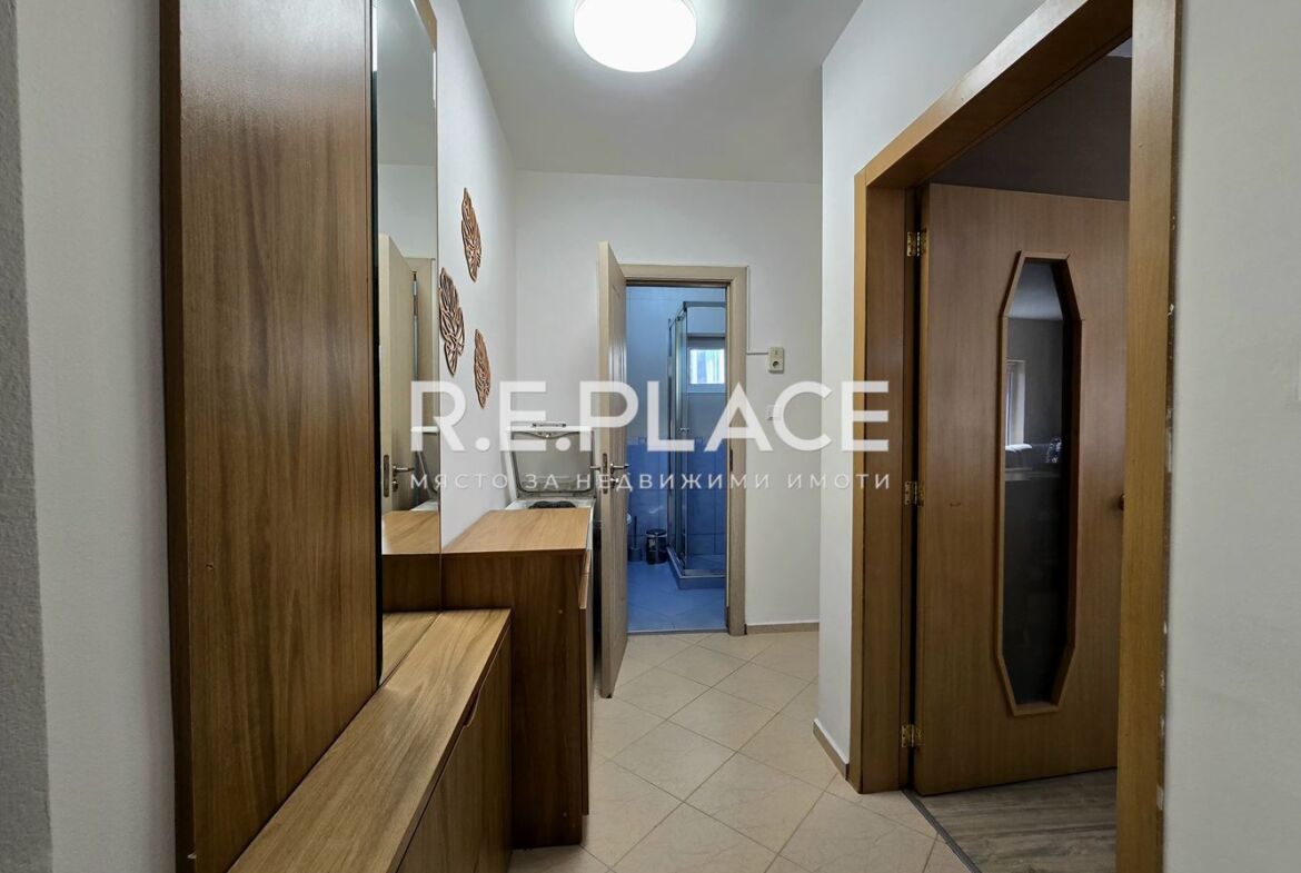 🏢 Двустаен апартамент с паркомясто – център, Варна (под Синият пазар)