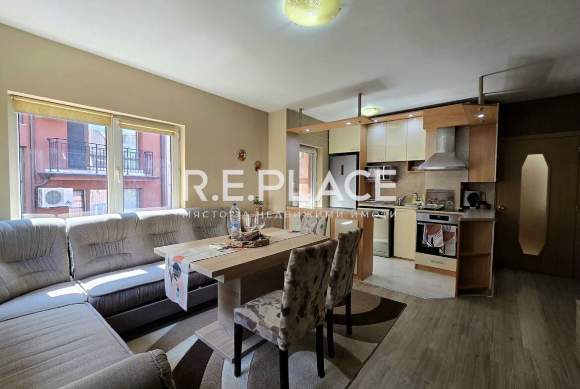 🏢 Двустаен апартамент с паркомясто – център, Варна (под Синият пазар)