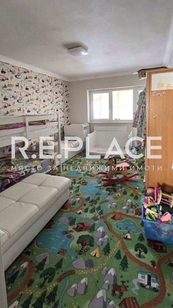 Тристаен апартамент, гр. Варна, кв. Младост 2, до Ледената пързалка