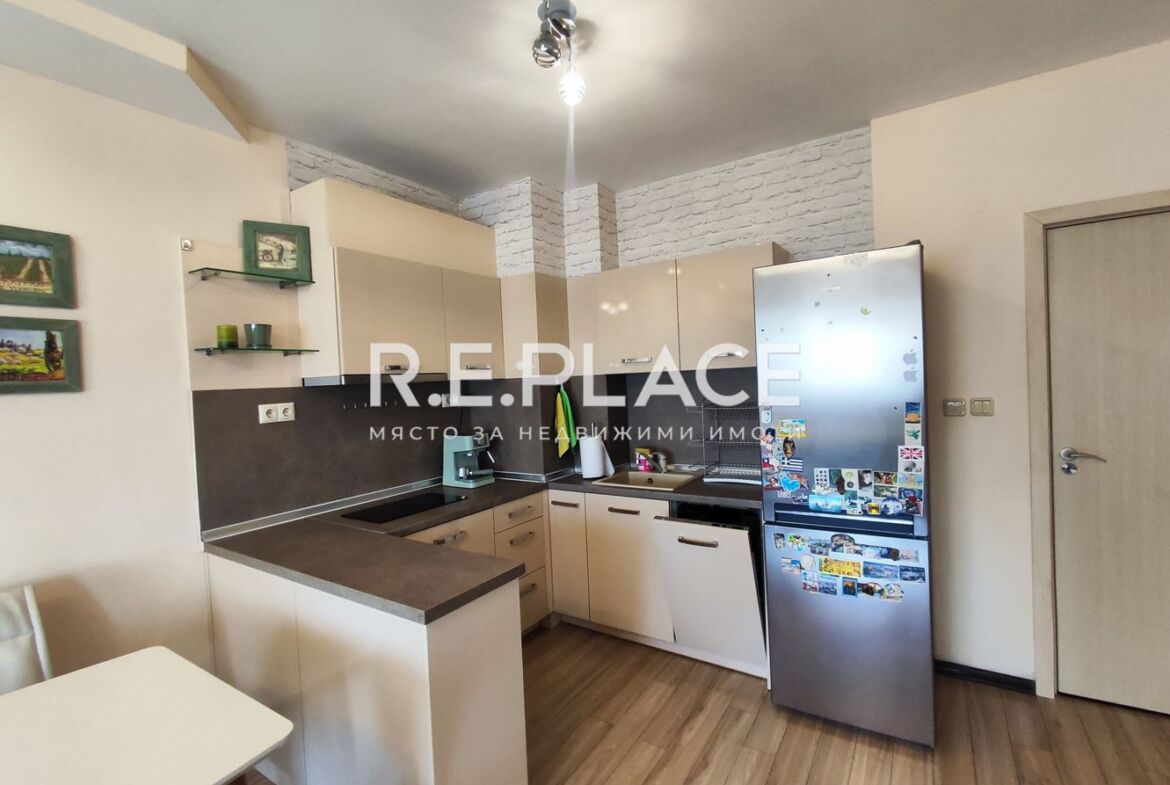 Продава двустаен апартамен кв. Левски, гр. Варна