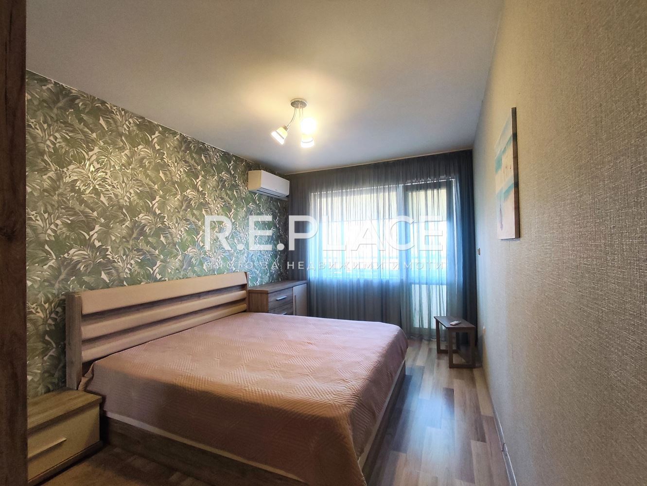 Продава двустаен апартамен кв. Левски, гр. Варна