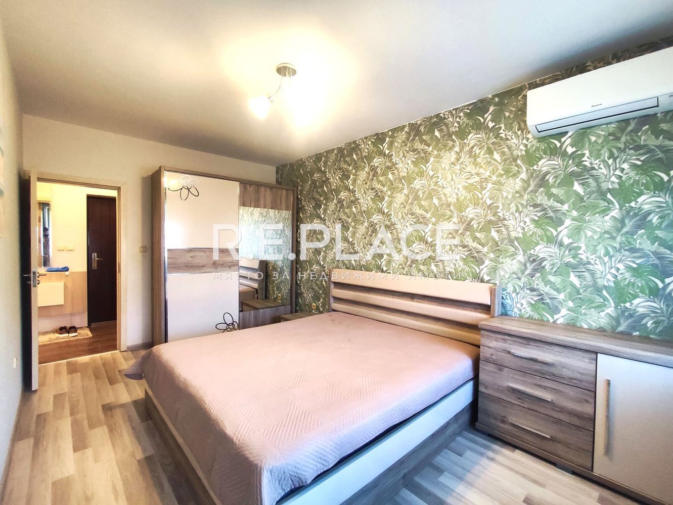 Продава двустаен апартамен кв. Левски, гр. Варна