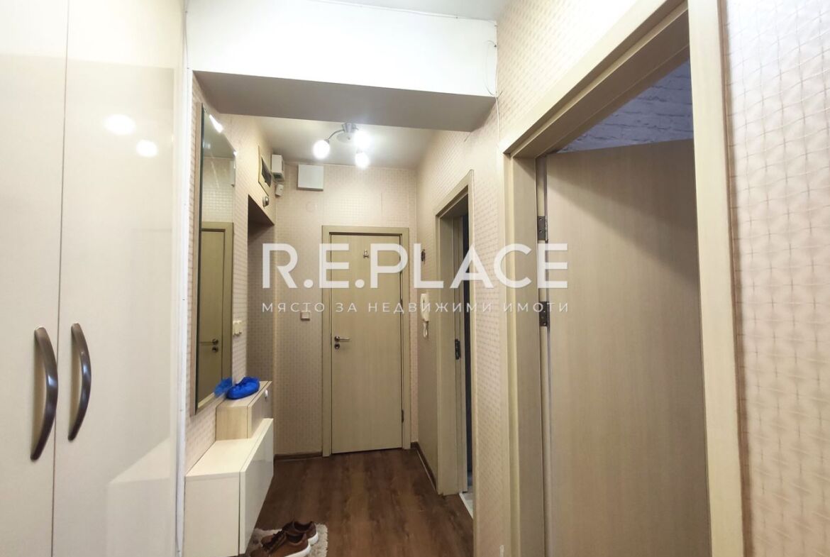 Продава двустаен апартамен кв. Левски, гр. Варна