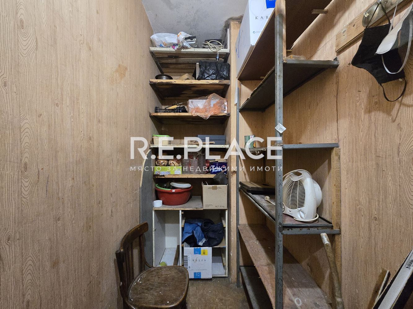 Продава апартамент с три стаи в квартал Възраждане 2, гр. Варна