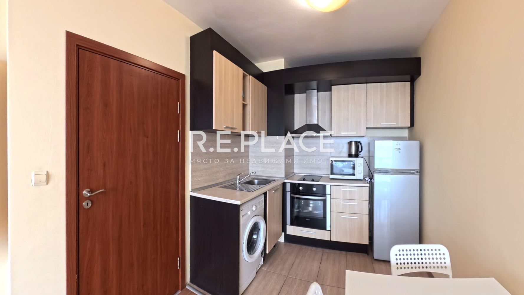 Продава двустаен апартамент в м-т Ален Мак, гр. Варна