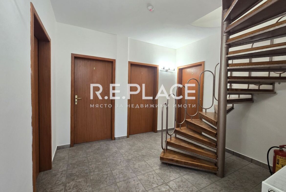 Продава Хотел м-т Ален Мак, гр. Варна