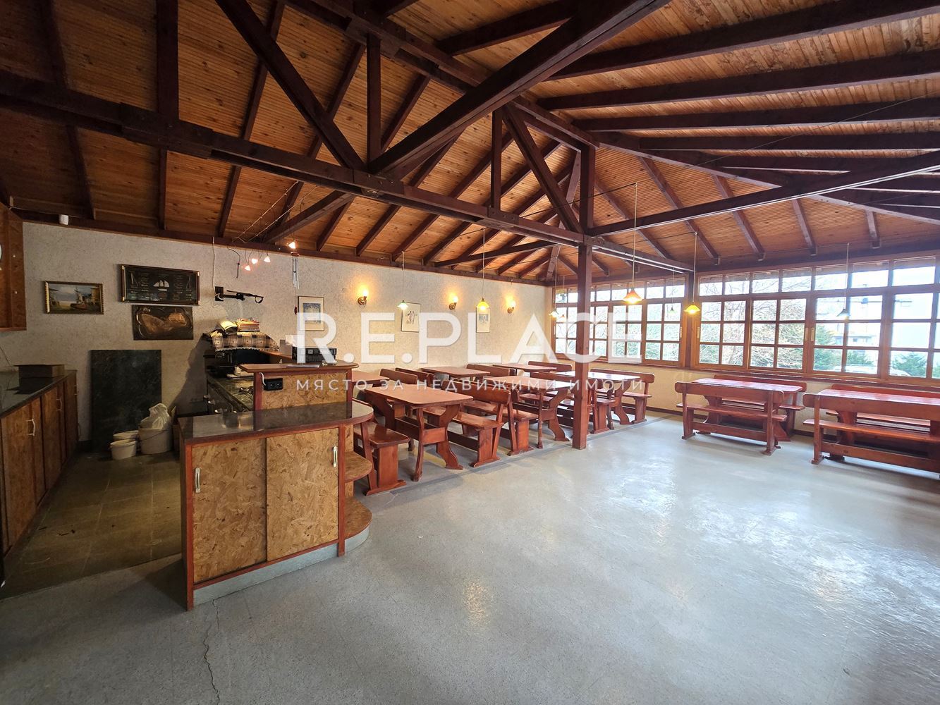 Продава Хотел м-т Ален Мак, гр. Варна