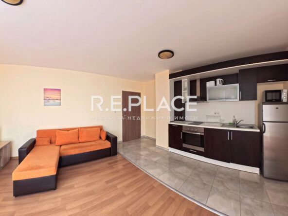 Продава тристаен апартамнет в м-т Ален Мак, гр. Варна