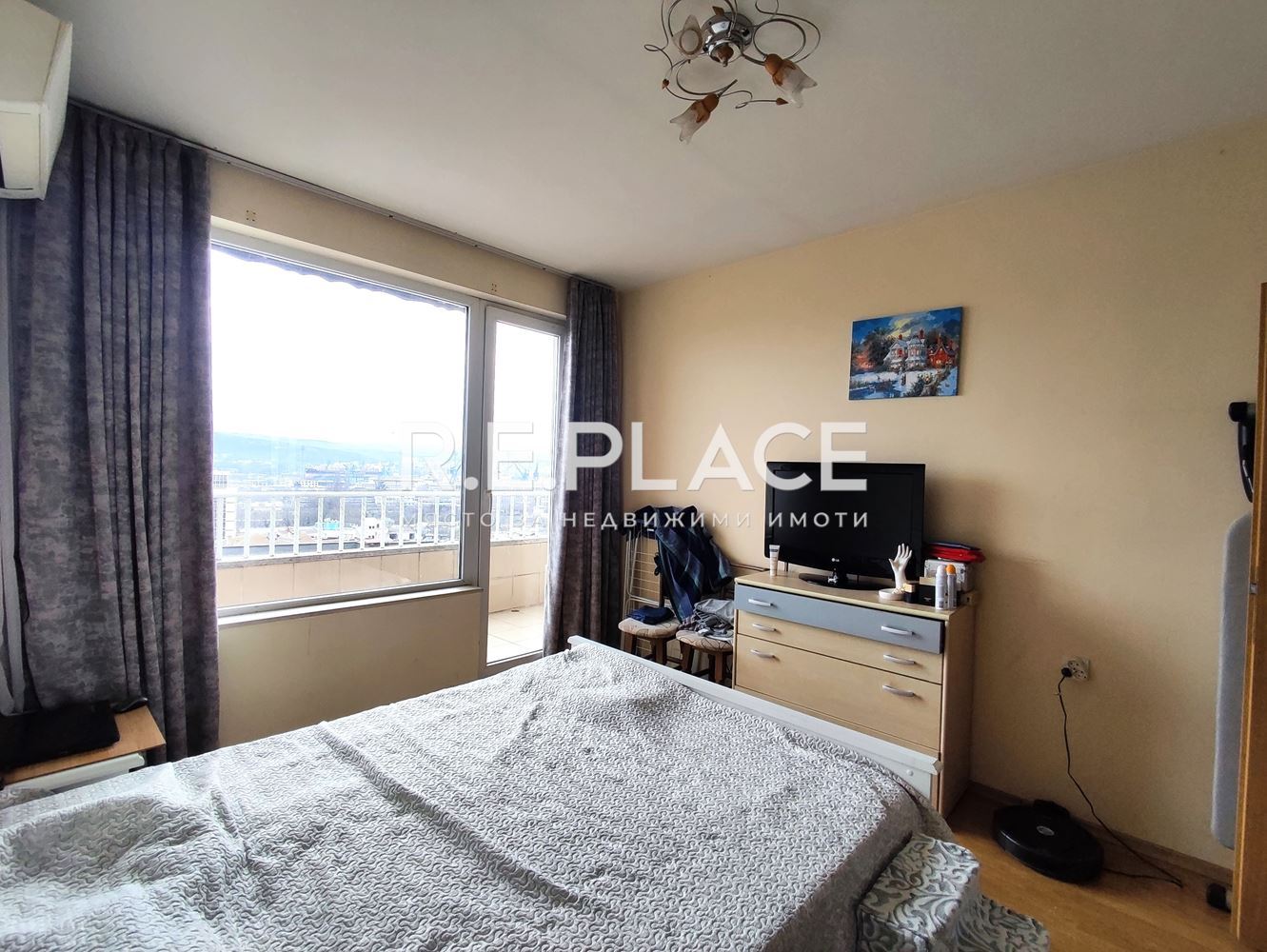 Продажба на тристаен апартамент с морска панорама – Център, гр. Варна (Операта)