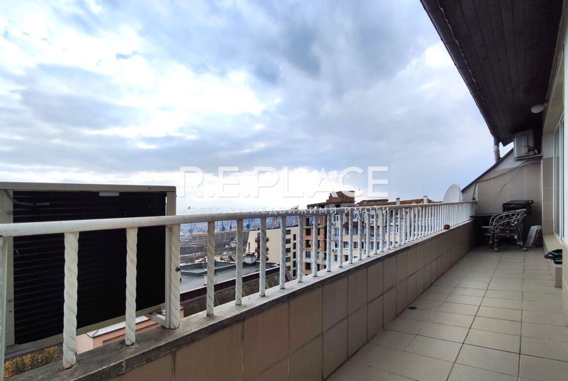 Продажба на тристаен апартамент с морска панорама – Център, гр. Варна (Операта)