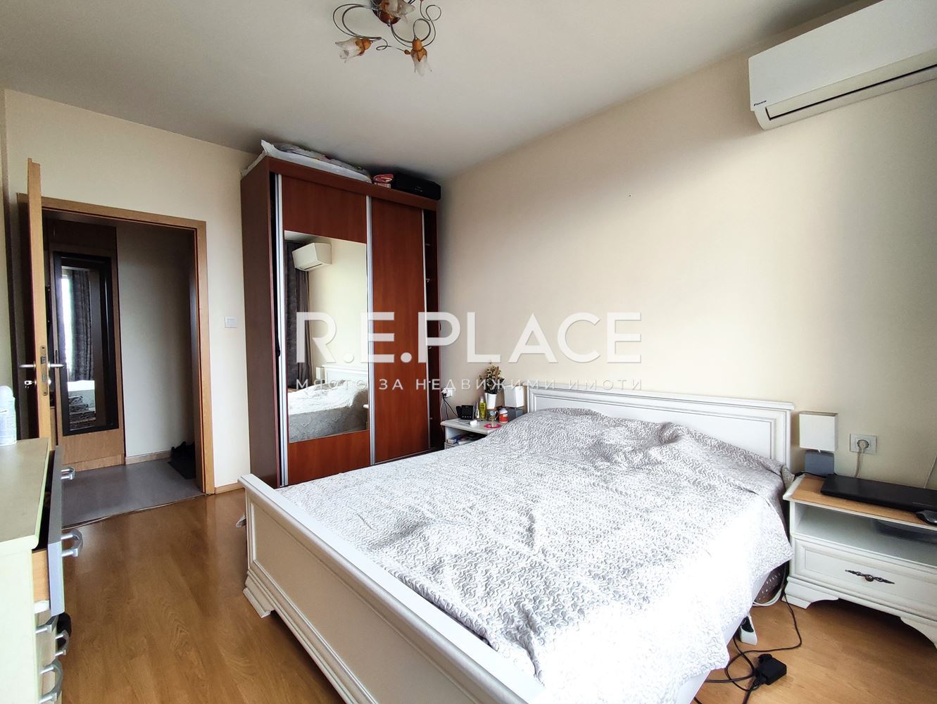 Продажба на тристаен апартамент с морска панорама – Център, гр. Варна (Операта)