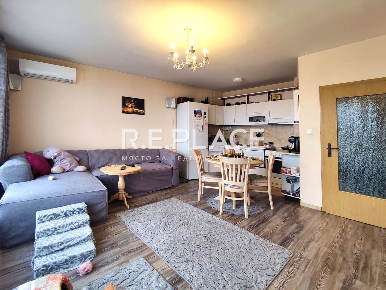 Продажба на тристаен апартамент с морска панорама – Център, гр. Варна (Операта)