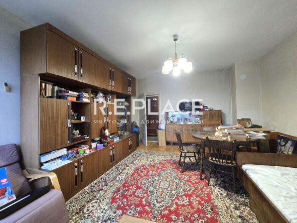 Продава четиристаен тухлен апартамент кв. Чайка, гр. Варна