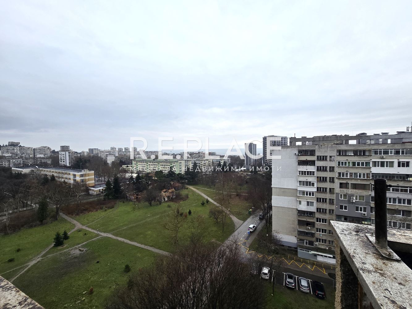 Продава четиристаен тухлен апартамент кв. Чайка, гр. Варна