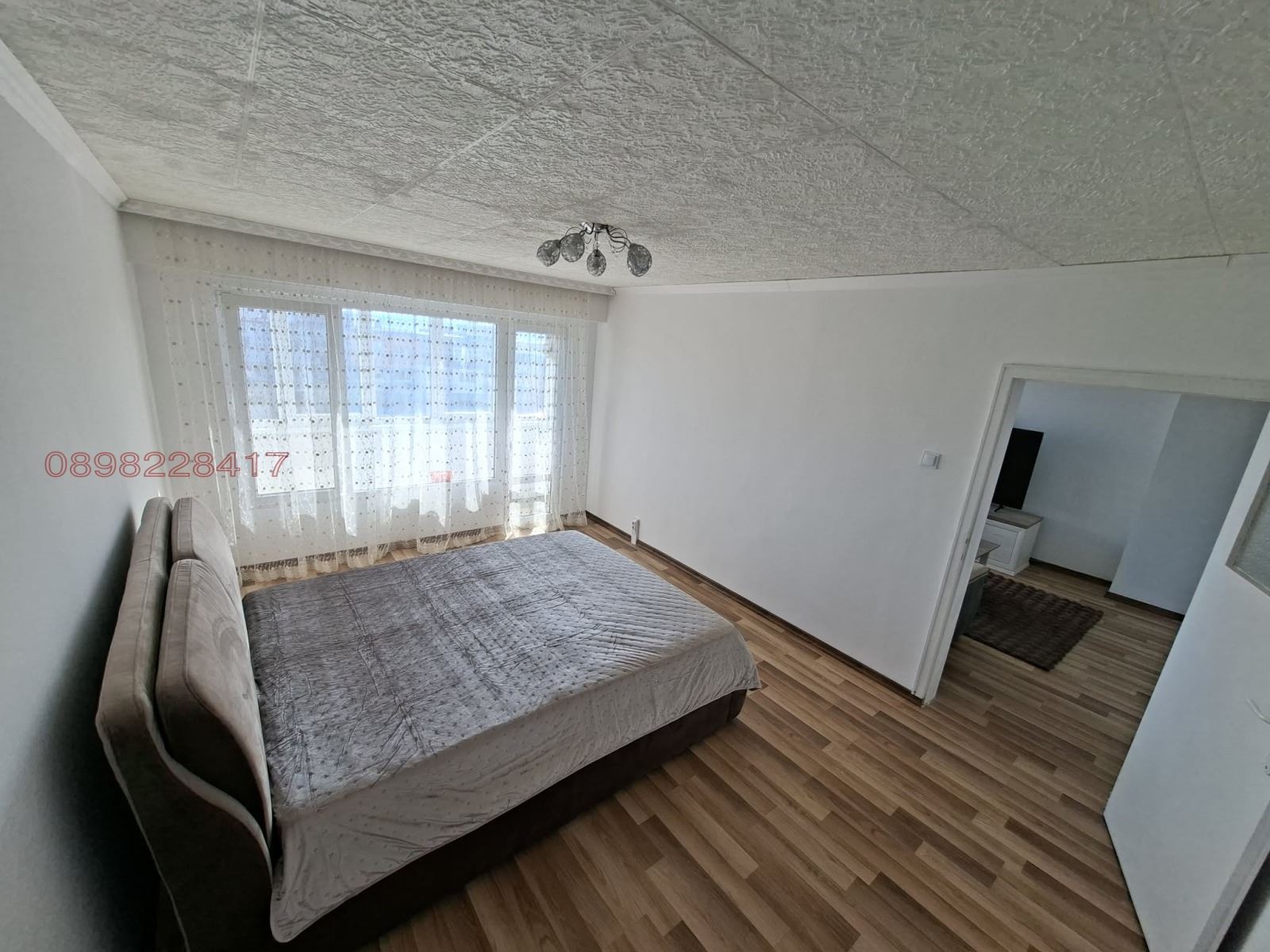 Продава апартамент с четири стаи в Цветен Квартал, гр. Варна