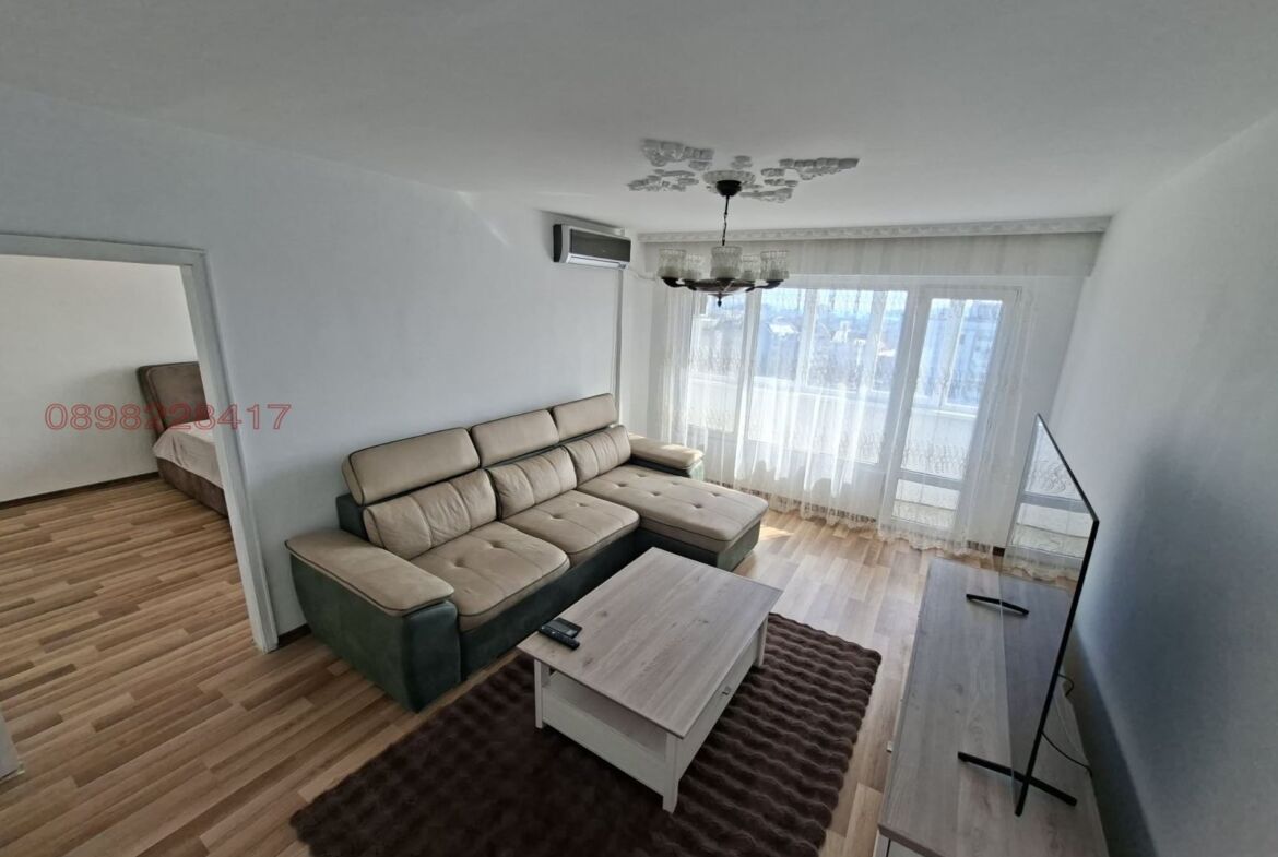 Продава апартамент с четири стаи в Цветен Квартал, гр. Варна