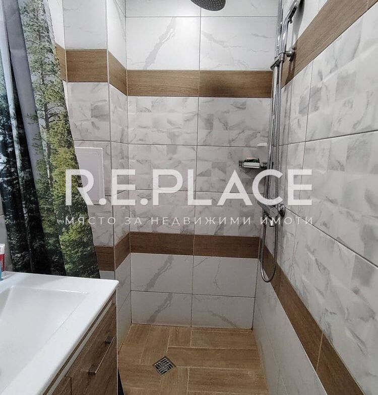 Просторен четиристаен апартамент с три спални – гр. Варна, кв. Левски