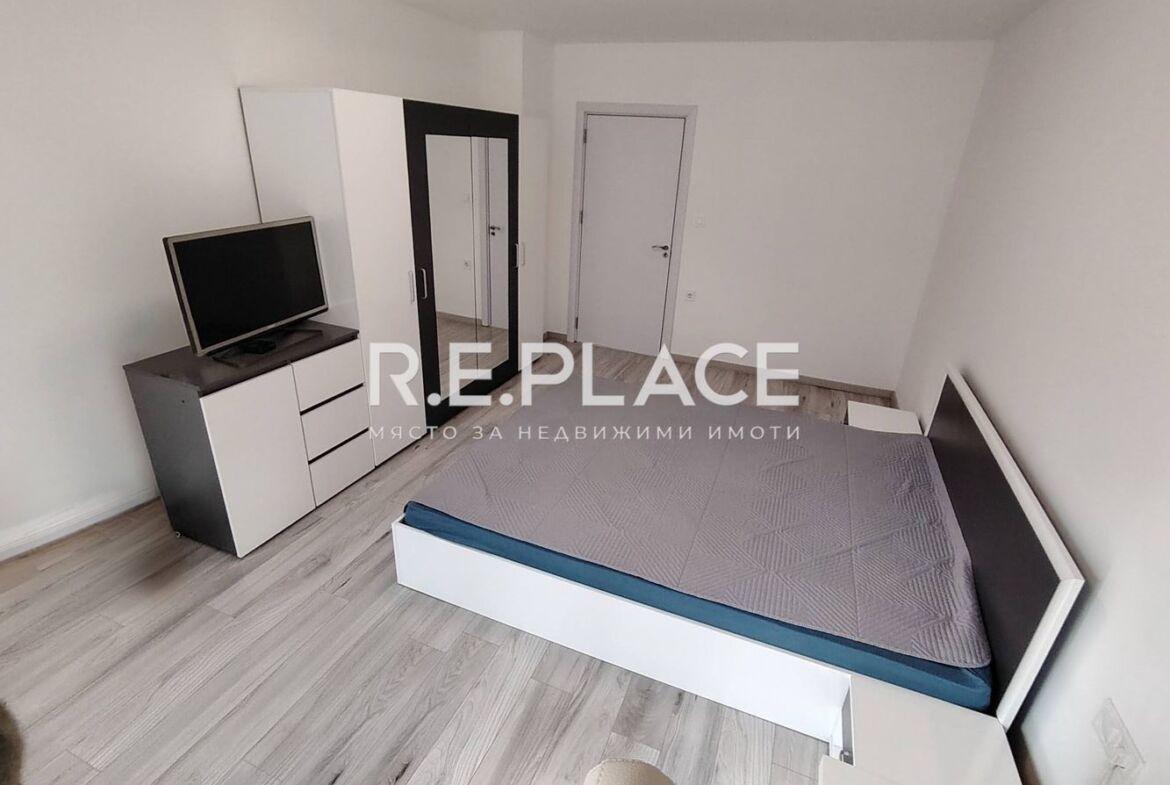 Просторен четиристаен апартамент с три спални – гр. Варна, кв. Левски