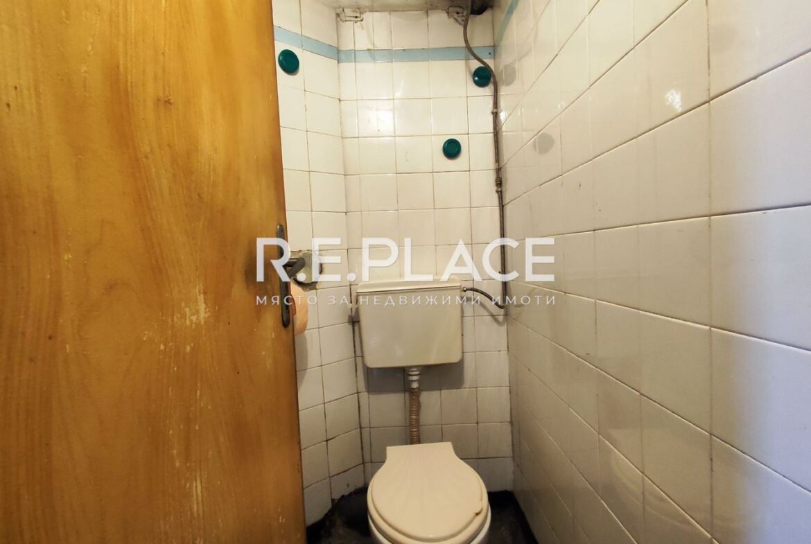 Предлага за продажба четиристаен апартамент гр. Варна, кв. Чайка