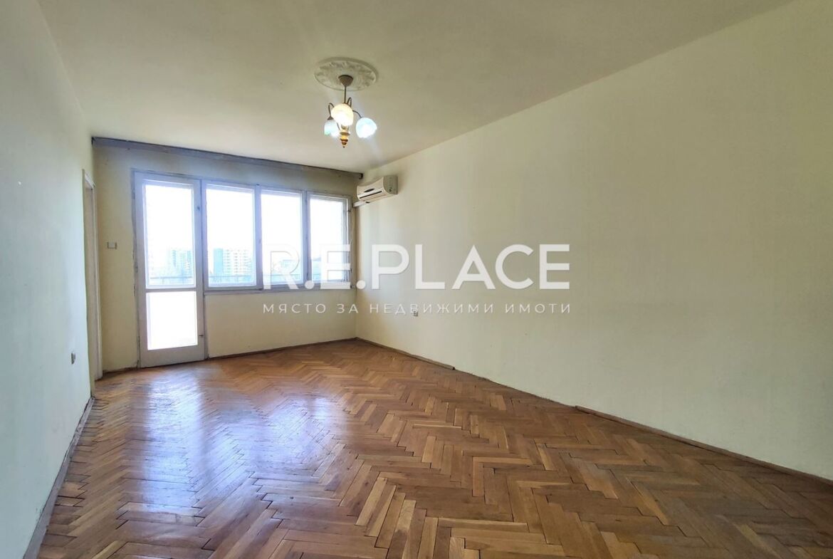 Предлага за продажба четиристаен апартамент гр. Варна, кв. Чайка