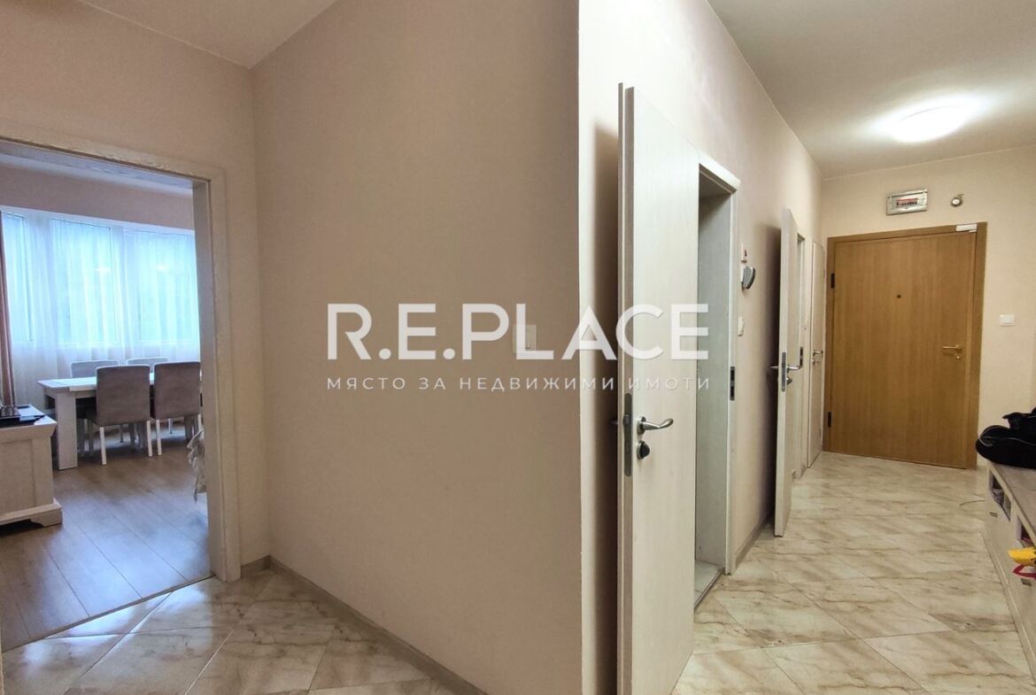 Просторен тристаен апартамент в Цветен квартал, гр. Варна