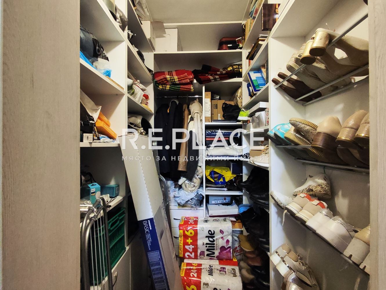 Просторен тристаен апартамент в Цветен квартал, гр. Варна