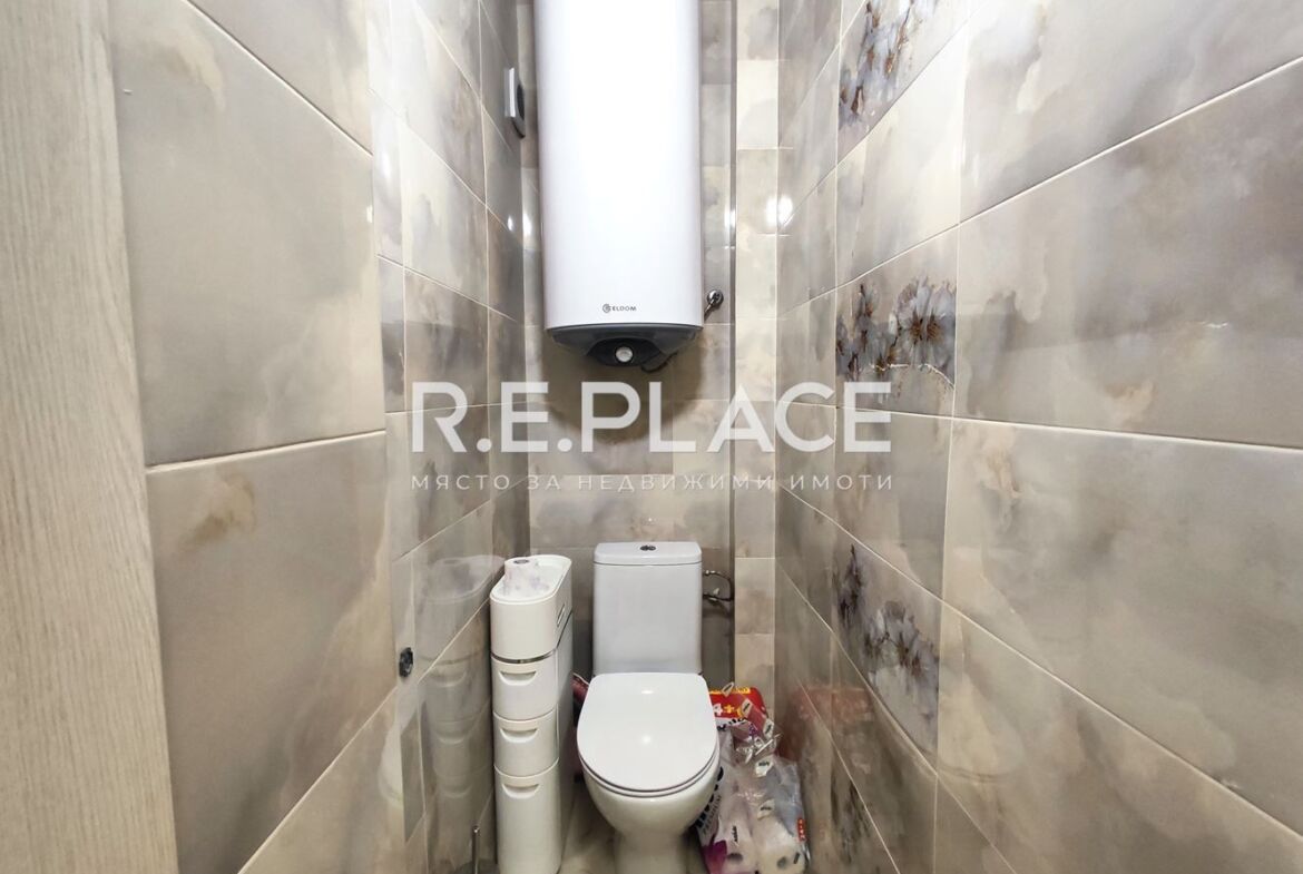 Просторен тристаен апартамент в Цветен квартал, гр. Варна