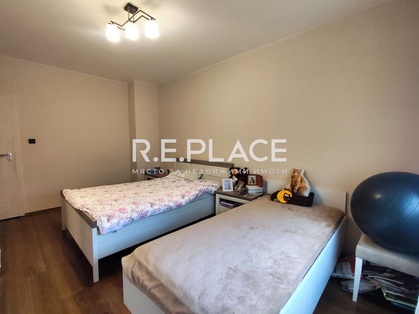 Просторен тристаен апартамент в Цветен квартал, гр. Варна