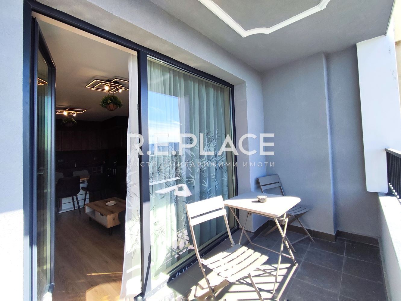 Продава тристаен апартамент кв Погреби, гр. Варна