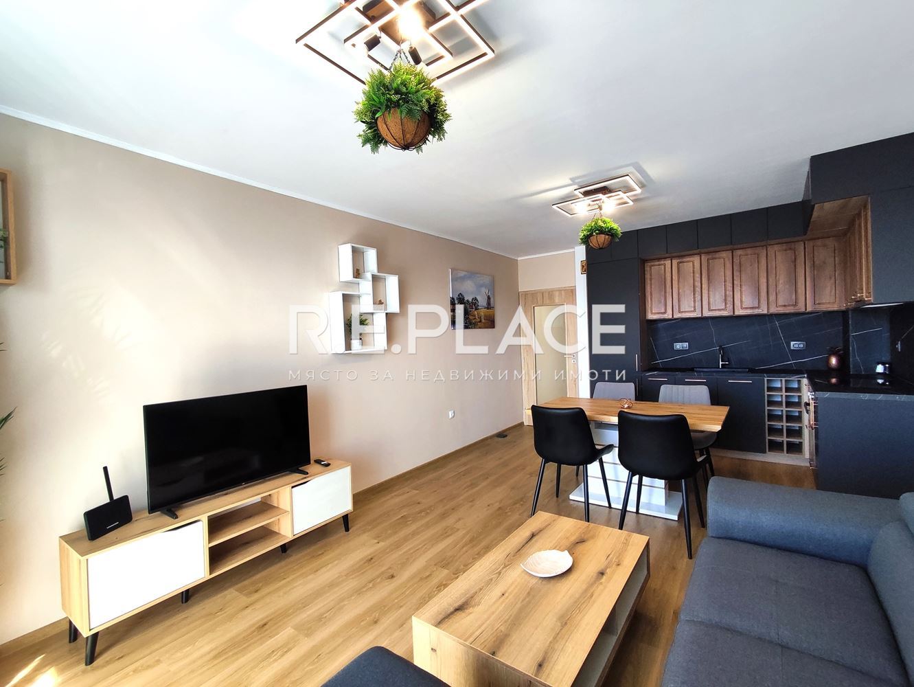 Продава тристаен апартамент кв Погреби, гр. Варна