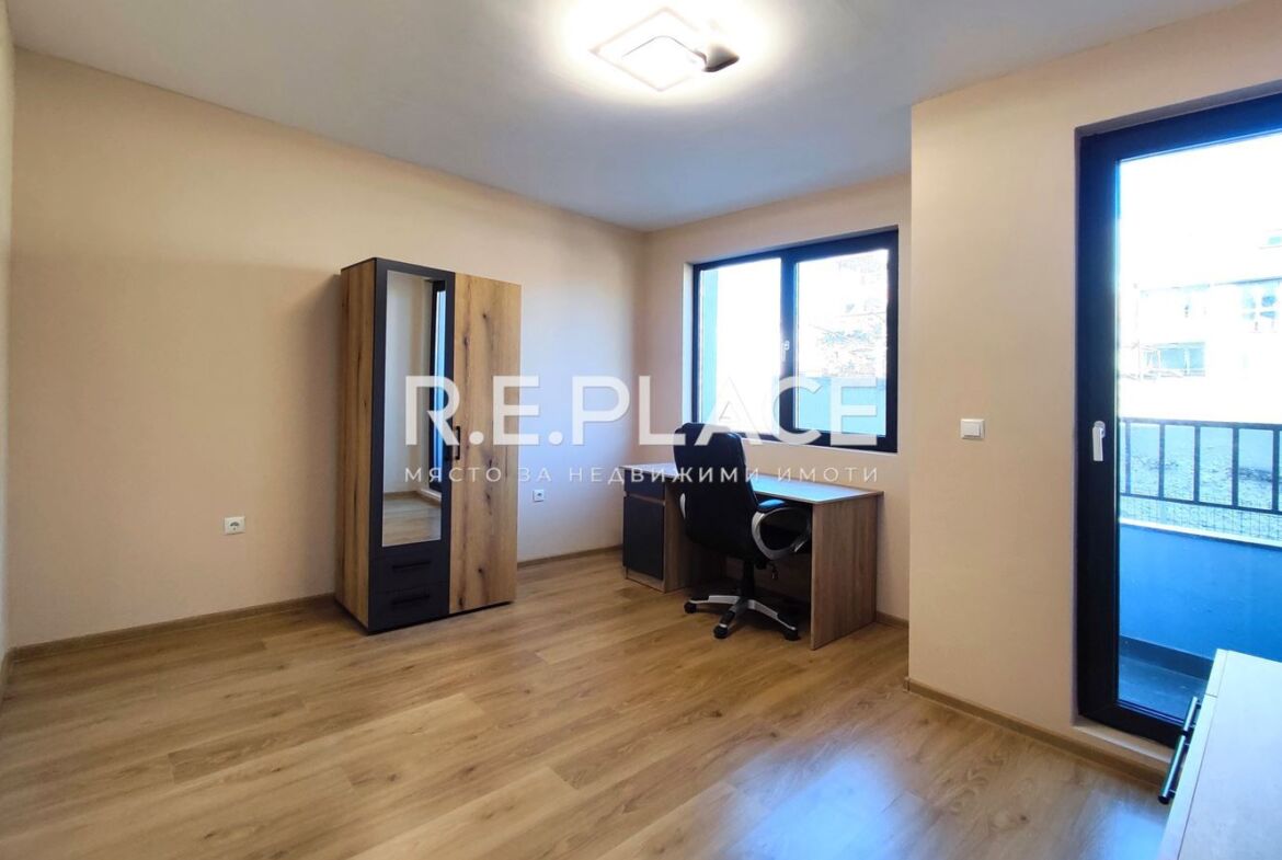 Продава тристаен апартамент кв Погреби, гр. Варна