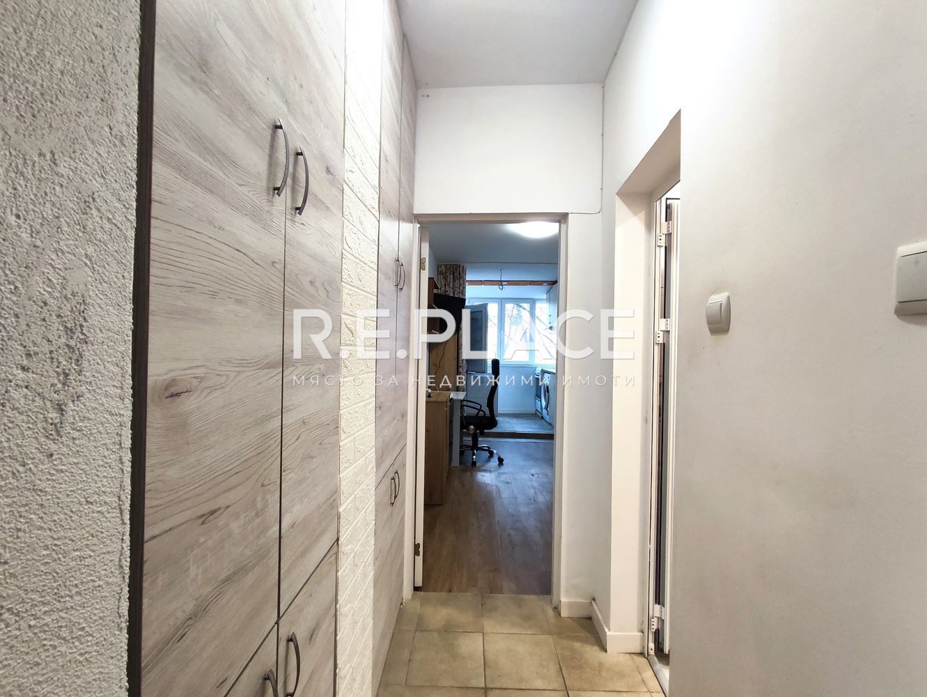 Продава едностаен апартамент гр. Варна, кв. Левски