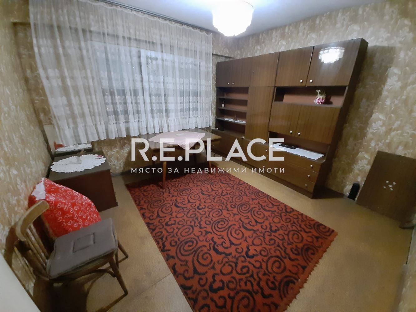 Продава апартамент с три стаи жк. Младост, гр. Варна