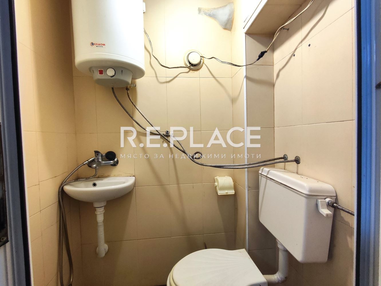 Продава апартамент с три стаи в гр Варна, Зимно Кино Тракия