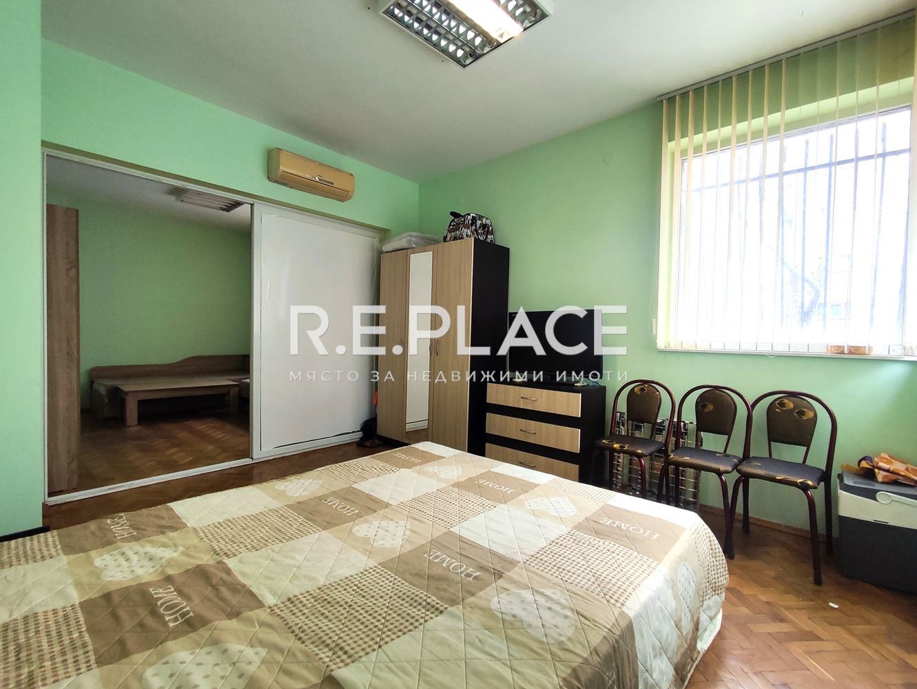 Продава апартамент с три стаи в гр Варна, Зимно Кино Тракия