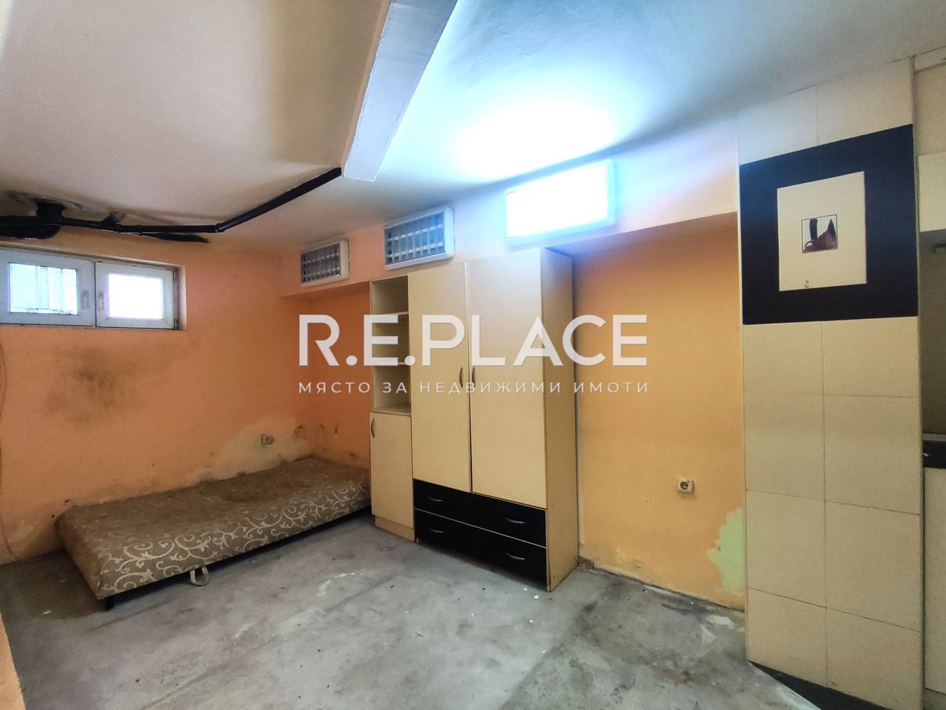 Продава апартамент с три стаи в гр Варна, Зимно Кино Тракия