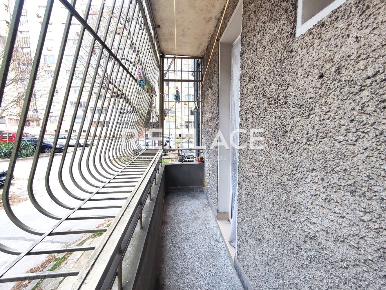 Продава апартамент с три стаи в гр Варна, Зимно Кино Тракия