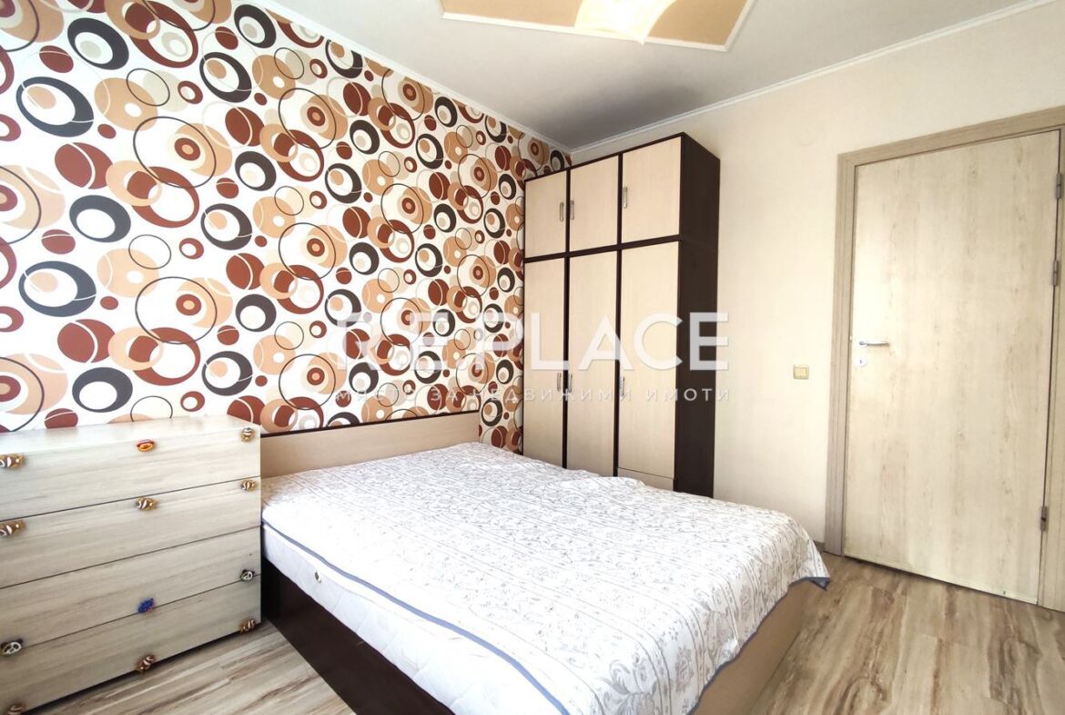 Предлага тристаен апартамент в гр. Варна, ХЕИ