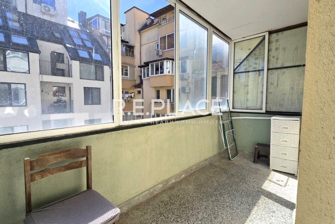 Тристаен апартамент под наем до Морската градина – район Спортна зала, гр. Варна