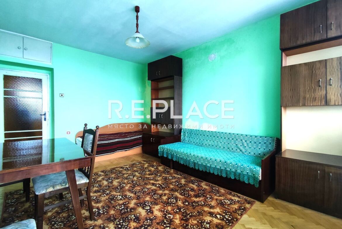 Продава тристаен апартамент в Център, гр. Варна