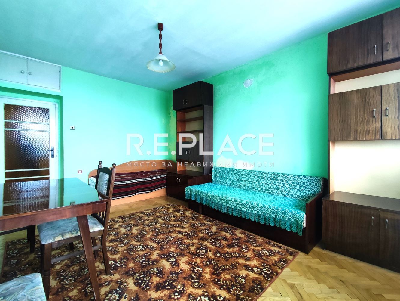 Продава тристаен апартамент в Център, гр. Варна