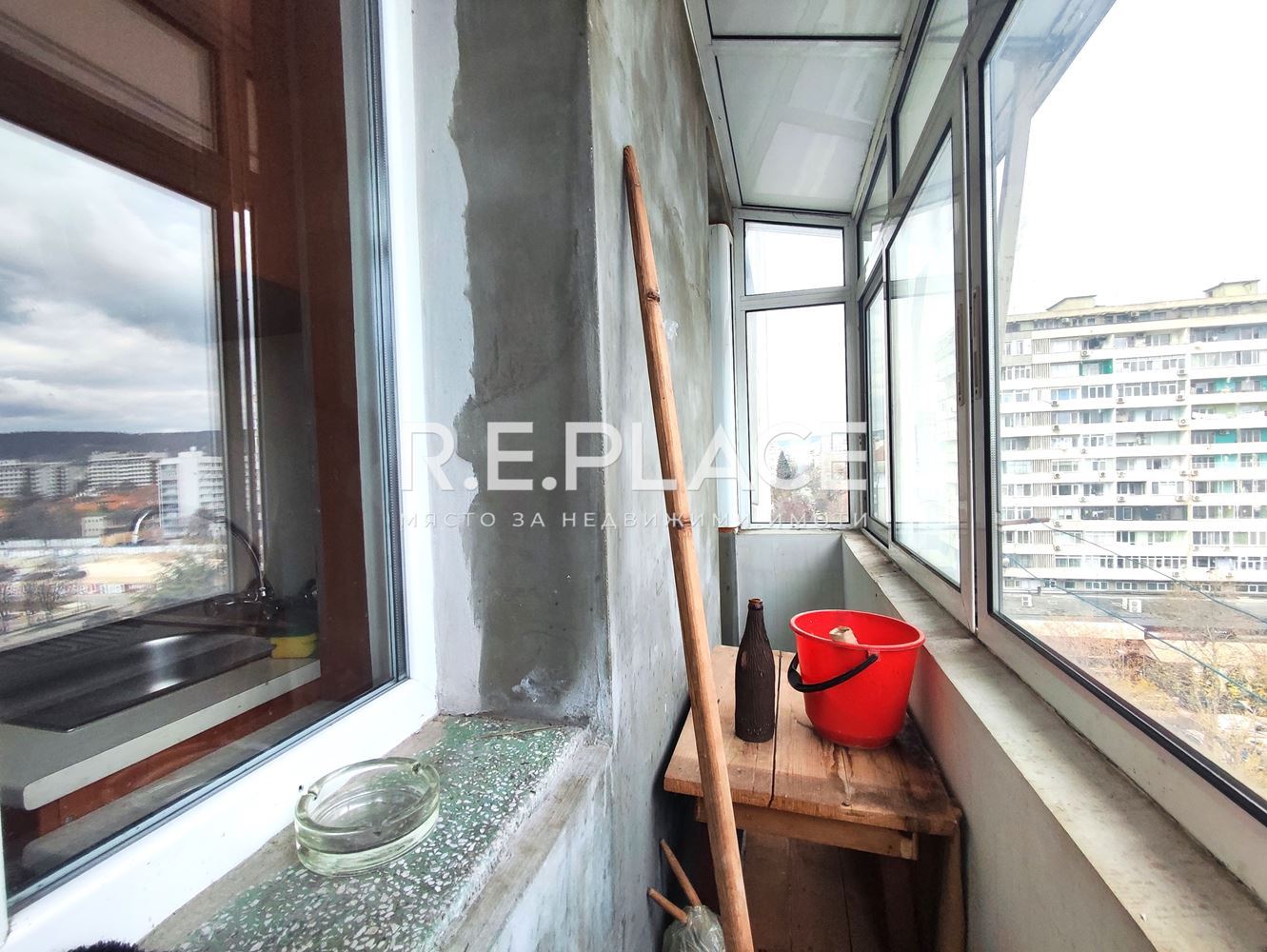 Продава тристаен апартамент в Център, гр. Варна