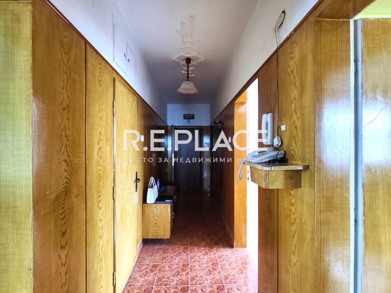 Продава тристаен апартамент в Център, гр. Варна