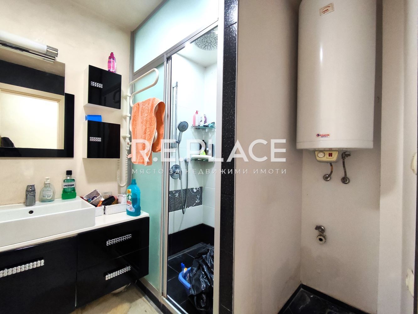 Продава Тристаен апартамен кв. Погреби, гр. Варна.