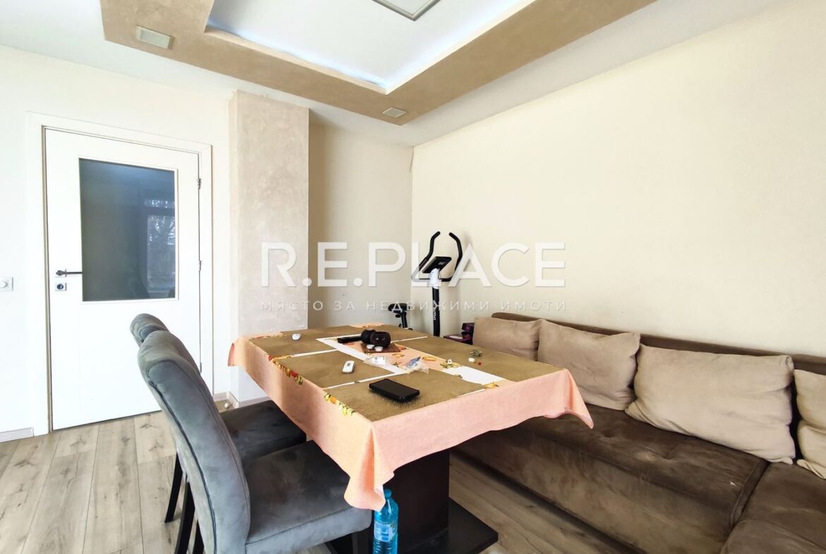 Продава Тристаен апартамен кв. Погреби, гр. Варна.