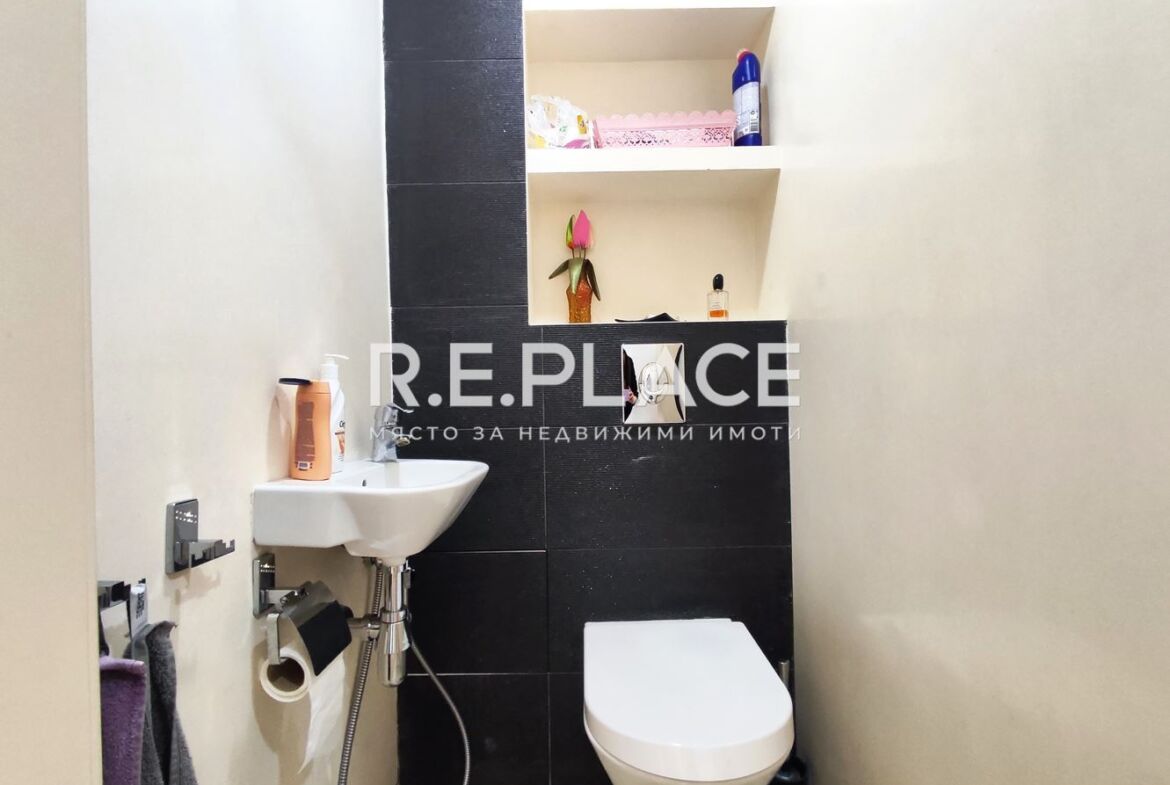 Продава Тристаен апартамен кв. Погреби, гр. Варна.