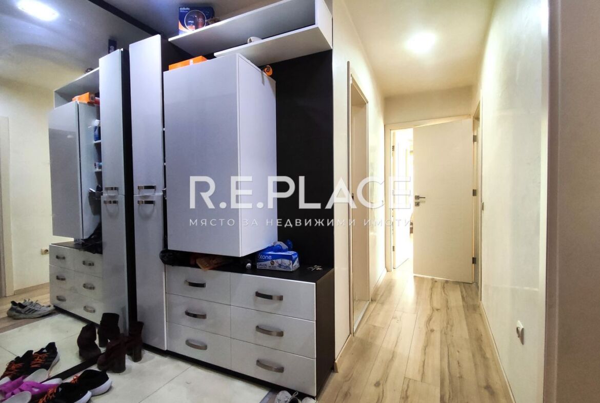 Продава Тристаен апартамен кв. Погреби, гр. Варна.