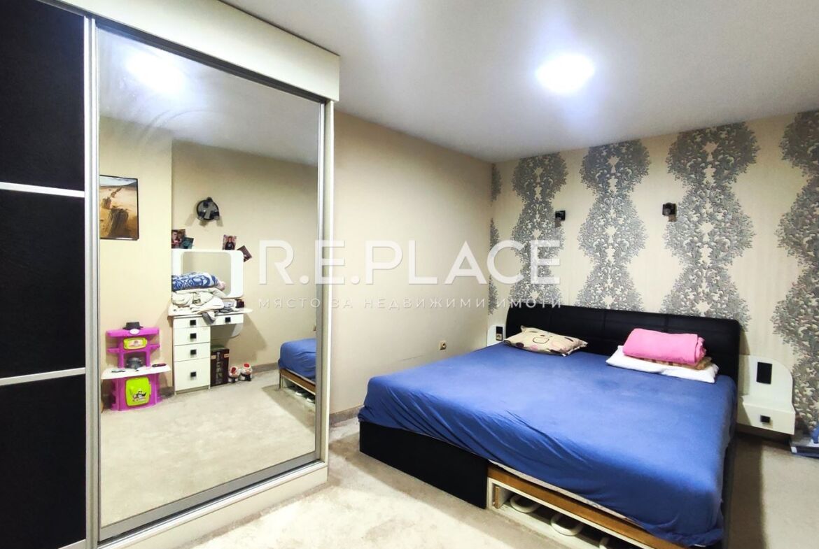 Продава Тристаен апартамен кв. Погреби, гр. Варна.